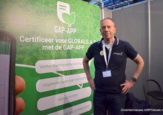 Er was veel belangstelling voor de diensten van Delta-N. Hier zien we Marcel Timmers van Delta-N.